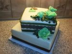 Svatební hranatý dvoupatrový zelenohnědý dort 1a